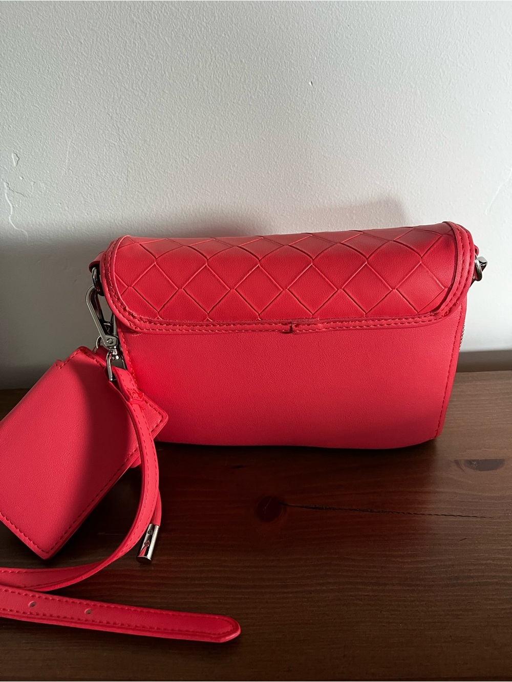 Steve Madden Quilted Pink Crossbody with Adjustable Strap - Picture 5 of 7
